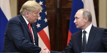 Kyiv Independent: Трамп проведет разговоры с Путиным и Зеленским – начнет с Москвы