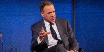 Фергюсон в The Times: не Россия, а Украина ближе к экономическому кризису