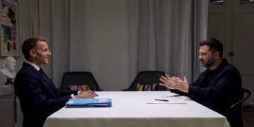 Франция поставит Украине радары и перехватчики: Макрон обсудил с Трампом энергетическое перемирие