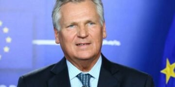 Квасьневский: украинцы воюют и страдают вместо нас