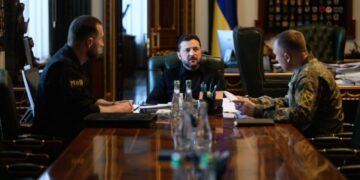 Зеленский: Украина готова делать свои деэскалационные шаги