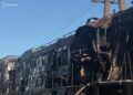 Россияне дважды ударили дронами по пассажирскому поезду Киев – Сумы: что спасло людей