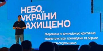 Не закрив небо і пропустив закупівлю ракет для Patriot, але показав ШІ-ролик про роботів – Магда дорікнув Федорову за порожні презентації