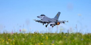 Твердження про катастрофічно низьку готовність і надтривале техобслуговування F-16 неправдиві – МЗС