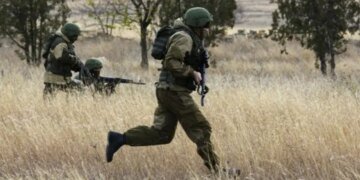 Враг продвигается на Запорожье: оккупирована Святопетровка, под ударом Староукраинка