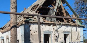 Ребенок под дроном: в Запорожской области  российский дрон атаковал авто, ранена 4-летняя девочка