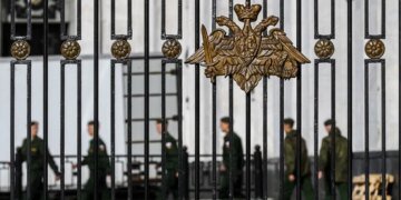 Минобороны РФ угрожает стереть Киев с лица земли