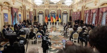 США запропонували провести тристоронню зустріч України та росії до кінця жовтня – Зеленський