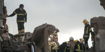Трьом хлопчикам, яких рф убила в Прилуках, було лише по року – Зеленський
