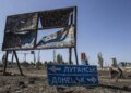 Україна відвойовує землі на Донбасі, перешкоджаючи російському наступу – NYT