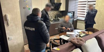 40 станций РЭБ на бумаге — 5,6 млн грн в кармане: четверо участников схемы переданы в суд