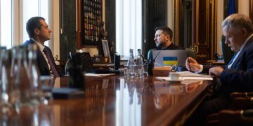 Зеленський обговорив із Коштою графік відкриття переговорних кластерів та домовився про зустріч з лідерами ЄС