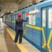 Київський метрополітен призупинив рух через зниження напруги