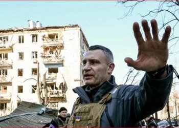 Кличко предложил киевлянам подумать о временном выезде из города