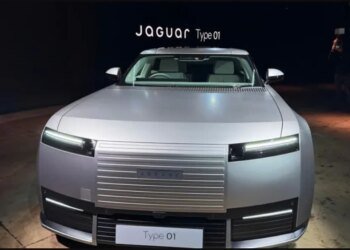 Jaguar готує новий електричний кросовер, який не конкуруватиме з Range Rover
