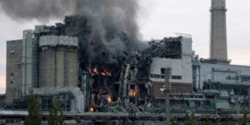 Ответ Путина Трампу: Россия атаковала ТЭЦ-5 в Харькове и пригород спустя часы после объявления мира. ВИДЕО
