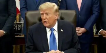 Трамп відреагував на удари рф по енергетиці України: заявив про порушення з обох боків