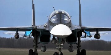 ВМС знищили чотири літаки Су-34, ще два було уражено – що відомо про носій КАБів, яким тероризують Україну