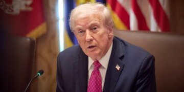 У США знову заперечили причетність Трампа до обмеження супутникового зв'язку для України, але є нюанс