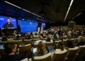 "Це моя відповідь" – Зеленський посмішкою відповів на запитання щодо ролі "цапа-відбувайла" для Трампа