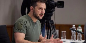 Україна не отримувала попереджень про призупинення санкцій США проти росії – Зеленський