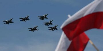 Польща втретє за добу підняла винищувачі через атаки рф по Україні