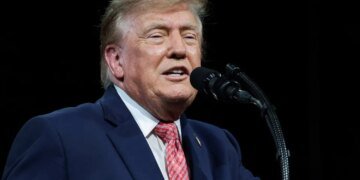 Трамп наговорив нових абсурдних заяв про Україну, поки Зеленський зустрічався з Віткоффом