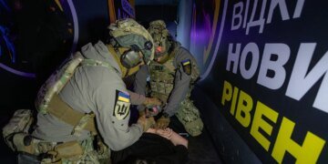 Коригував удари по Дніпру і Одесі і готував теракт: у Києві затримали 18-річного агента рф