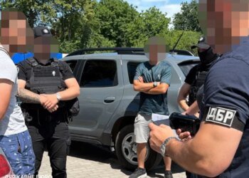 Торговал госоружием как на базаре: старшему солдату на Ивано-Франковщине грозит до 7 лет