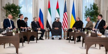 Переговори рф, США та України планують в Абу-Дабі у першій половині листопада – кремль