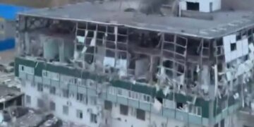 «Искандеры» остались без мозга: в Орле разбомбили ключевой корпус завода «Протон», производившего электронику для ракет и «Панцирей» РФ