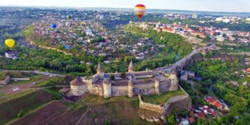 росіяни атакували енергетичний об'єкт на Хмельниччині – частина споживачів залишилася без світла
