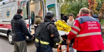 Удар по Павлограду: один погибший, семеро раненых — среди них двое детей. ФОТО