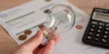 Украинцам снизят плату за коммунальные услуги на 50%: кому государство разрешило платить меньше
