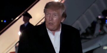 Трамп заявив про значний прогрес у переговорах щодо України та анонсував зустріч із Зеленським і путіним