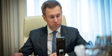 Збитки від атак рф наблизилися до $8 млрд, йде менше податків – Прем'єр