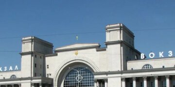 росія поширює фейки про удар по вокзалу в Дніпрі, де загинули 14 людей – ЦПД