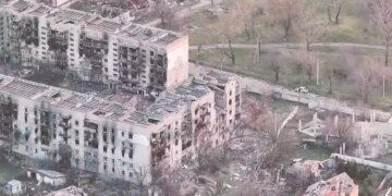 Делегація України, США та росії прибула до пункту доставки допомоги в Олешки – Арахамія
