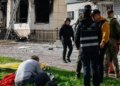 Патрульны в Чернигове показали, как оказывали помощь раненым. ВИДЕО