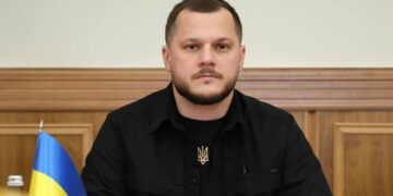 Мосты Киева под ударами: министр рассказал, когда начнут строить понтонные переправы
