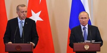 Эрдоган обсудил с Путиным безопасность в Черном море после атак на торговые суда