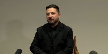Зеленский: “Россия ‘отблагодарит’ за дизель дальнейшим террором”