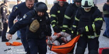 Россия ударила дроном по вокзалу в Днепре: 13 погибших, Зеленский призвал усилить санкции