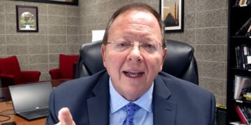 Роберт Пейп: война с Ираном загнала Трампа в ловушку эскалации